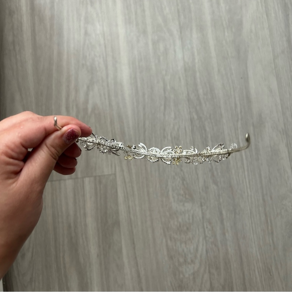 Silver and diamond tiara - Picture 3 of 4